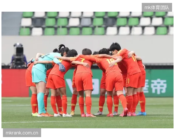 年轻阵容的体能优势与经验不足并存，五换人规则为教练组提供了在比赛后段换上老将稳定局面的可能。
